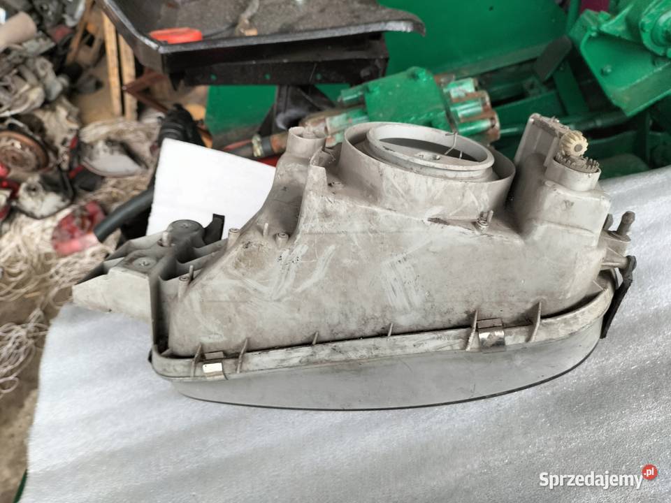 Mazda 121 LAMPA PRZÓD PRZEDNIA PRZWA osobowe lubelskie Kamień-Kolonia