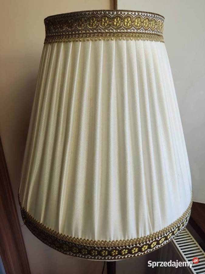 Lampa stojąca mosiężna z plisowanym abażurem Głuchołazy