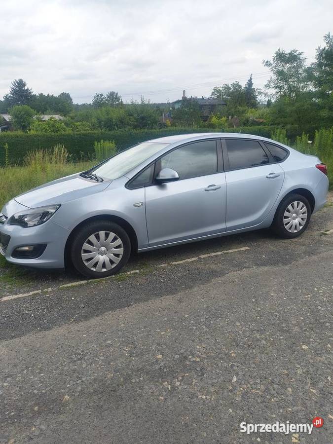 Astra j 2016 16 benzyna 178 000 przebieg Gorzyca