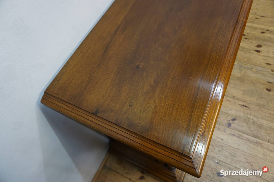 BOGATO RZEŹBIONA KOMODA TRZYDRZWIOWA ORZECH Meble Niemcza