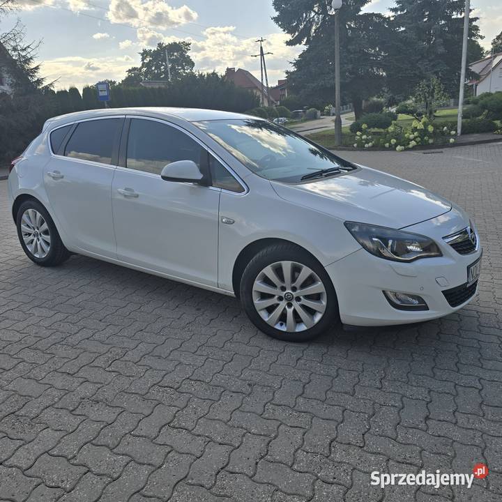 Opel Astra 2012 Żabi Róg