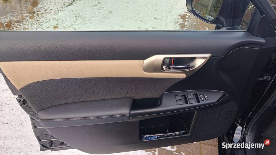 Lexus ct200h salon serwis niski przebieg ABS Poniatowice