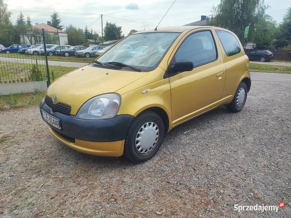 Toyota Yaris 10 wspomaganie lakier metallic