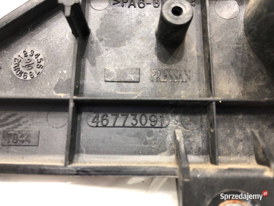 KLAMKA KLAPY TYŁ FIAT DOBLO I 46773091 Van Klapy bagażnika