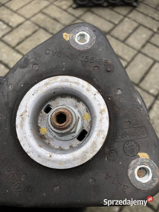 KUGA MK2 LIFT ESCAPE MC PERSON LEWY PRZOD Kozy sprzedam