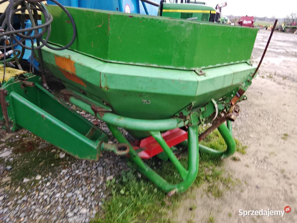 Rozsiewacz no nawozów Amazone F 803 z nadstawka Skaryszew