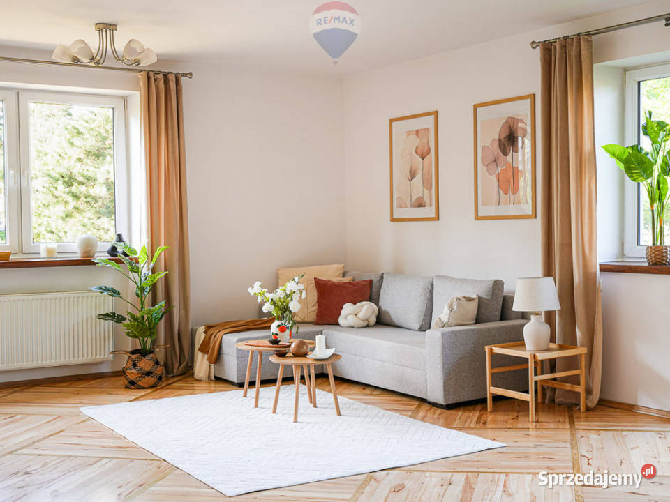 ZĄBKIJASNY DOMDUŻY OGRÓDGOTOWY DO WPROWADZENIA Liczba pokoi 9 Ząbki sprzedam