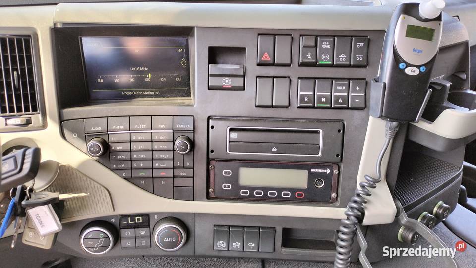 VOLVO FM 6x2 22 PALETY CHŁODNIA TYLNE DRZWI Częstochowa