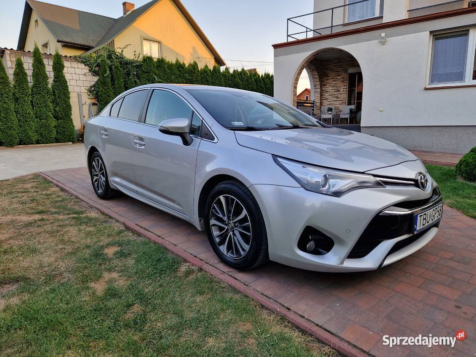Avensis 20 D4D 143 Diesel Światła LED nawigacja