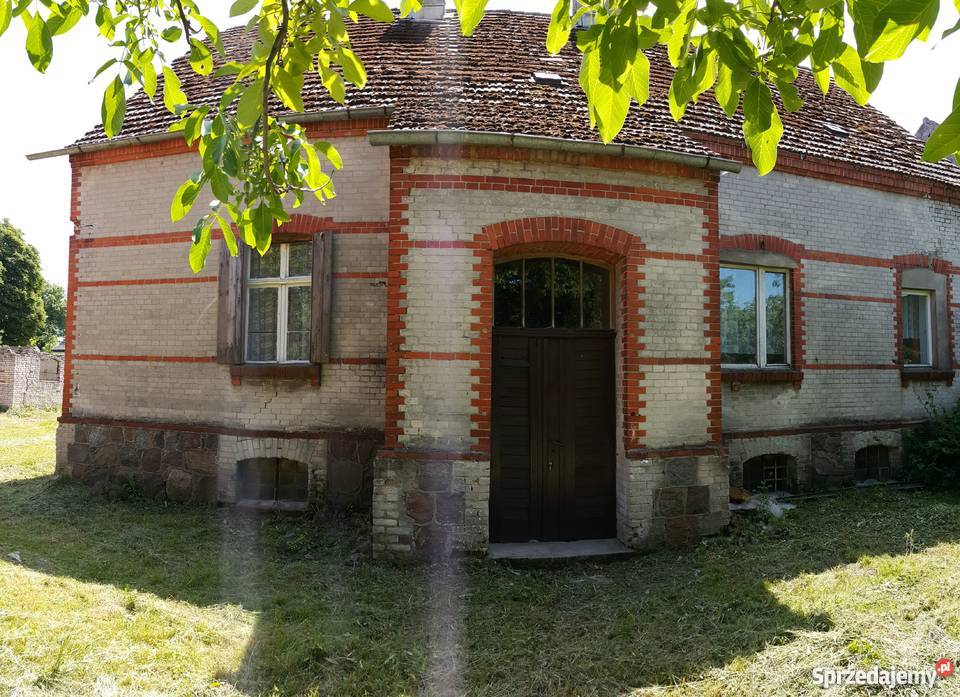 Dom na wsi Dobropole z działką 112ha i zabudową