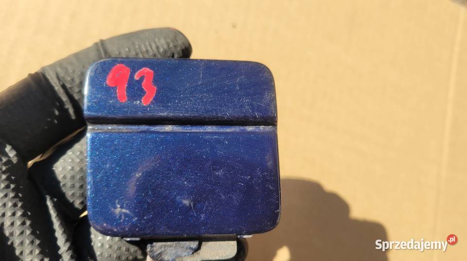 BMW 5 E60 sedan ZAŚLEPKA HAKA TYL ZDERZAKA 93 Pozostałe sprzedam