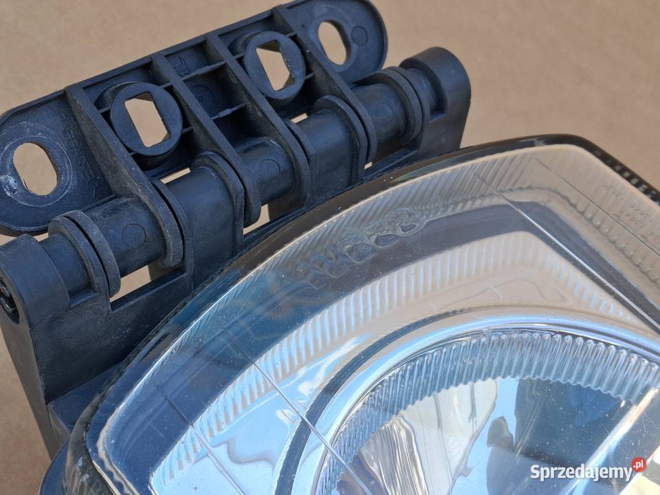 IVECO STRALIS EUROCARGO REFLEKTOR LEWY LAMPA Lampy przednie Bieleń