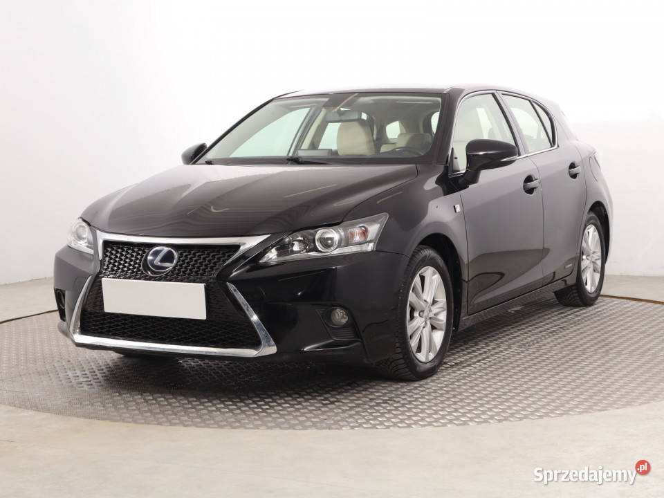 Lexus CT 200h Rok produkcji 2016 Katowice