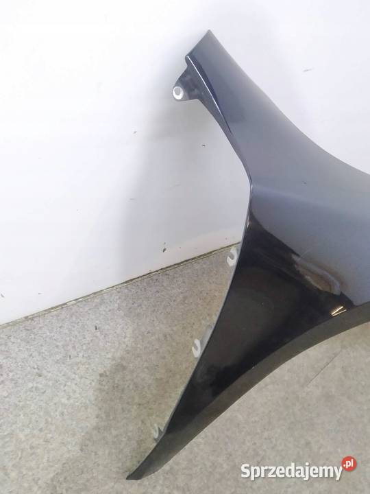 BŁOTNIK PRAWY PRZÓD CZARNY PRZED LIFT USZKODZONY sprzedam
