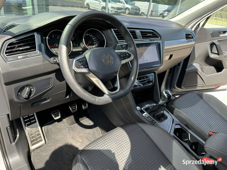 Volkswagen Tiguan Full LED Serwis ASO Asystenci garażowany Kąty Opolskie sprzedam
