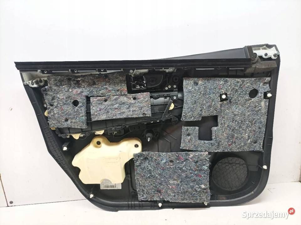 TAPICERKA BOCZEK PRAWY PRZÓD PASAŻERA E16 E17 18 sprzedam