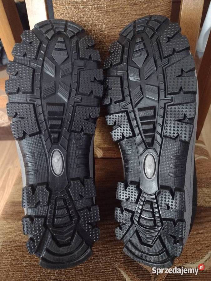 Buty męskie Nowe rozmiar 44 Komorów