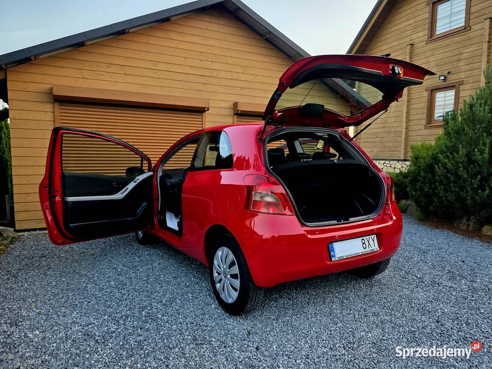 Toyota Yaris 14 2007r 45l100 diesel