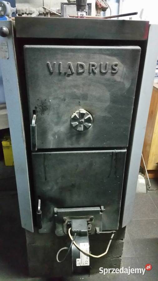 Kocioł piec żeliwny viadrus 25kw Zbytków