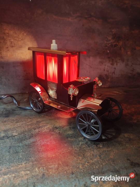 Lampa Włochy projekt E Ferrari lata 50 vintage wielkopolskie Kalisz