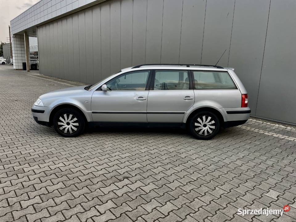 ŚlicznyZadbanyVolkswagenPassat2001rLiftAutomat19T welurowa tapicerka Zduńska Wola sprzedam