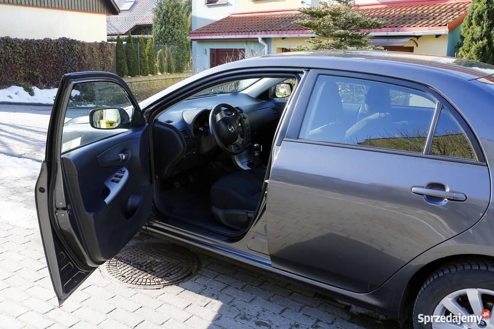 Toyota Corolla Premium E15 14 D4D90 2010 Gdynia