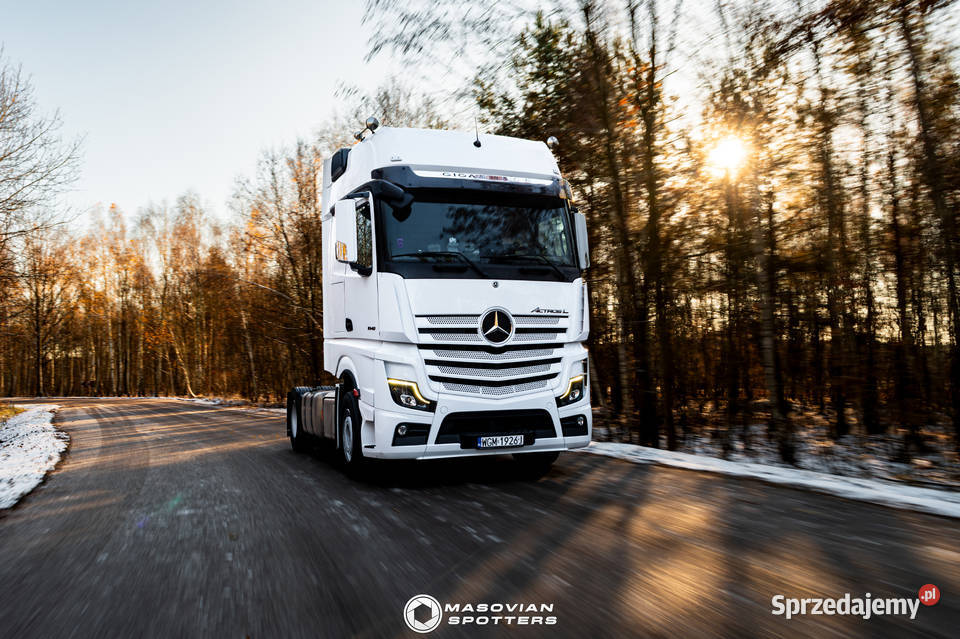 Sesja zdjęciowa floty transportowej Warszawa