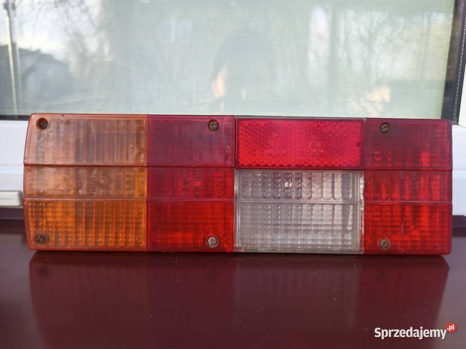 Zaporożec ZAZ 968M lampa tył tylna lewa osobowe Sieradz sprzedam
