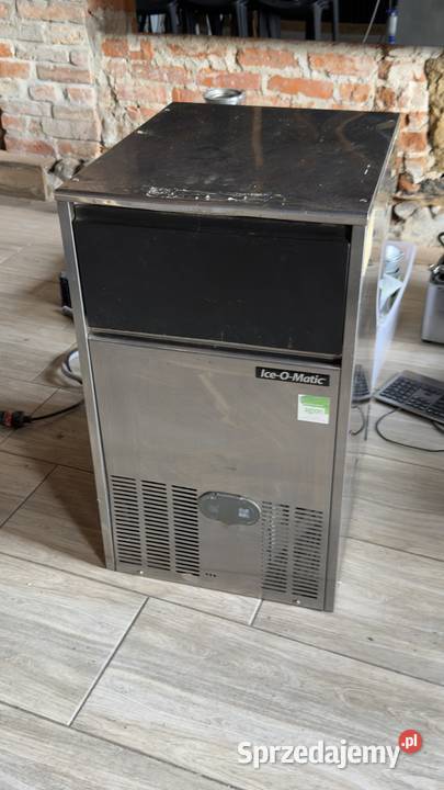 Kostkarka do lodu ICE o Matic Kostrzyn