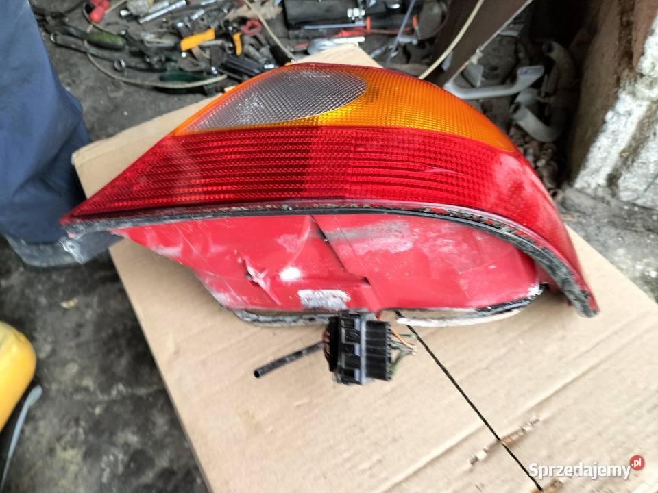 LAMPA TYŁ TYLNA PRAWA FORD MONDEO MK2 MK 2 Prawe Oświetlenie Kamień-Kolonia