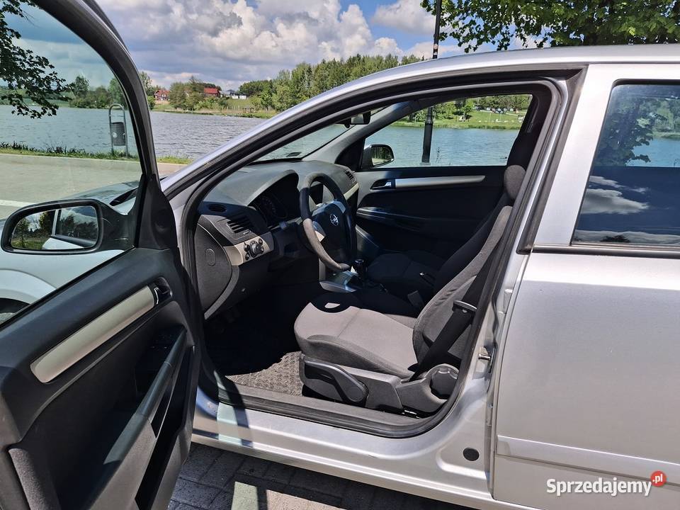 Samochód Opel ASRTA H 2008r 13 diesel małopolskie Wolbrom