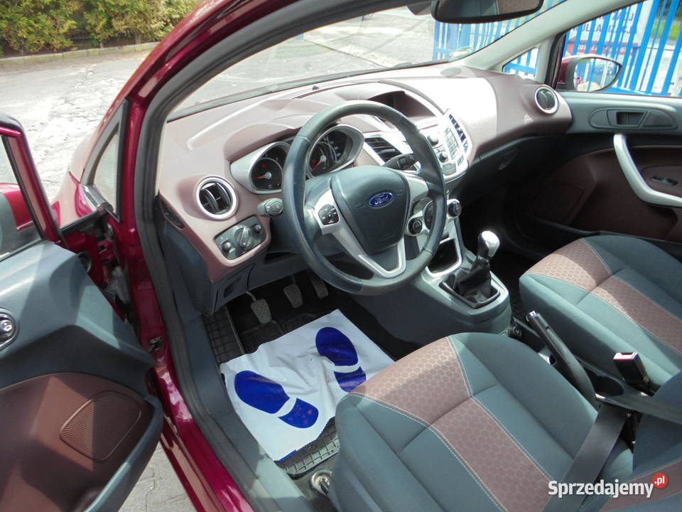FORD FIESTA Mk7 125 82 światła przeciwmgielne