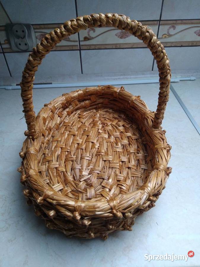 Koszyk ze słomy z czasów PRL Pszów