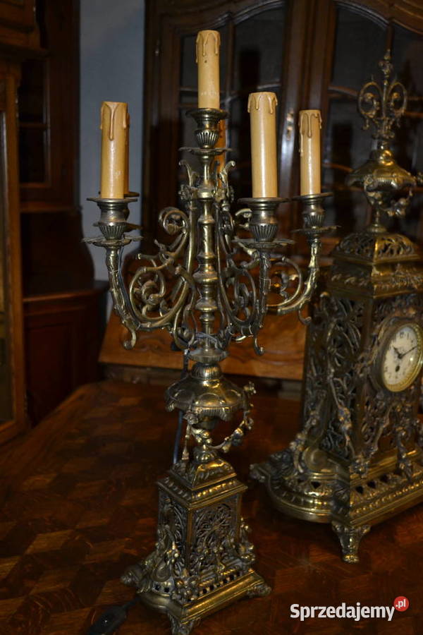 zegar kominkowy z kandelabrami mosiądz