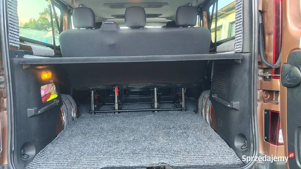 Renault Trafic Grand 20 dCi wielkopolskie Ostrów Wielkopolski