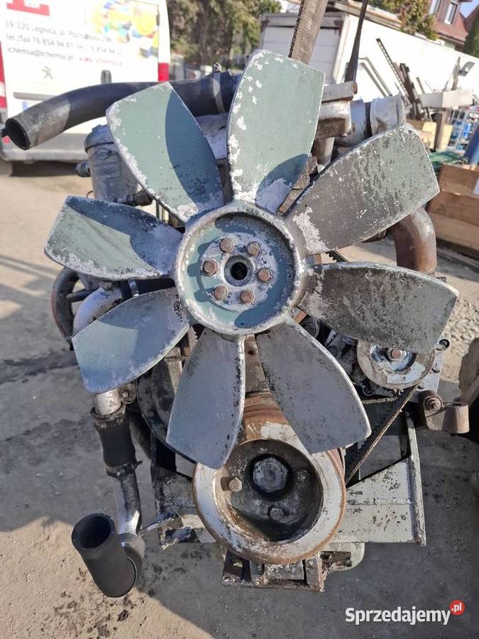 Silnik Mercedes OM 3141 DaimlerBenz 4 cylindrowy Motoryzacja Targoszyn