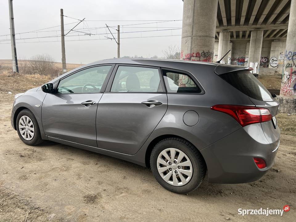 Hyundai i30 14 benzyna 2015r 1400cm3 i30 Brzeg Dolny
