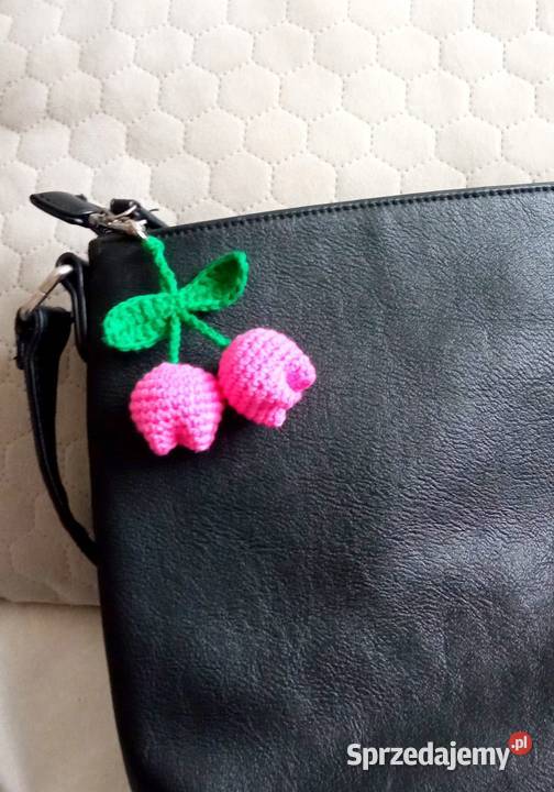 Tulipany wykonane na szydełku brelok sprzedam