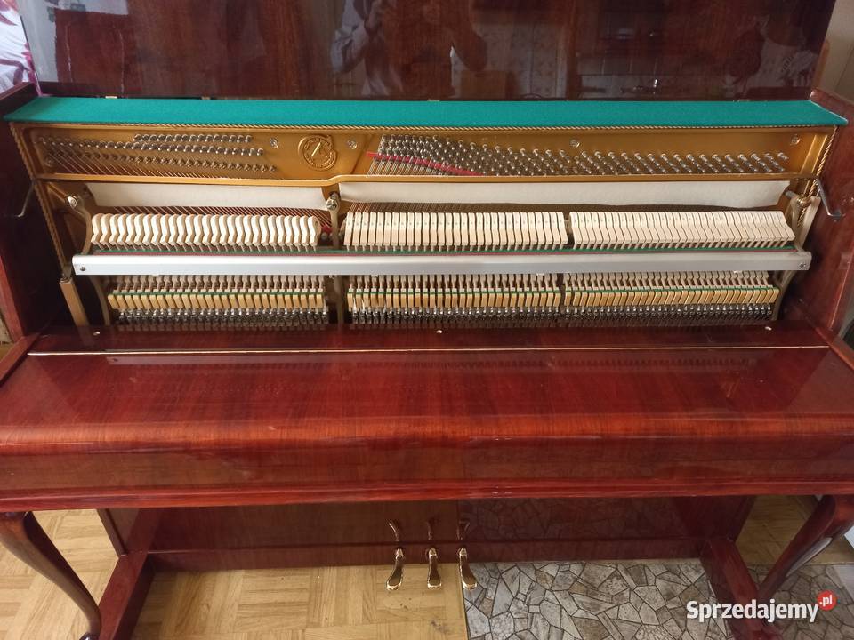 Pianino Calisia model Chippendalle stan nowe Bochnia