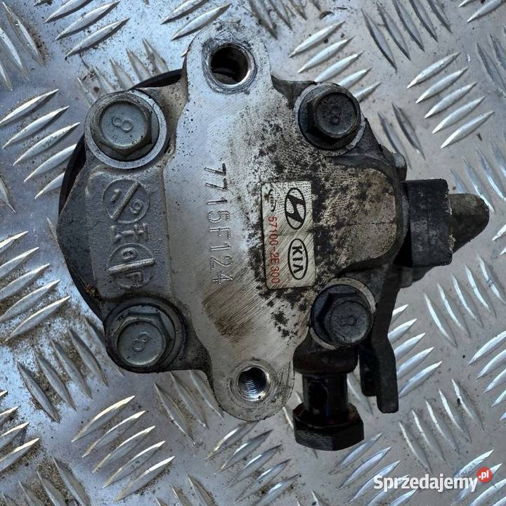 Pompa wspomagania KIA Sportage 20 CRDI 2008r osobowe wielkopolskie Barłogi