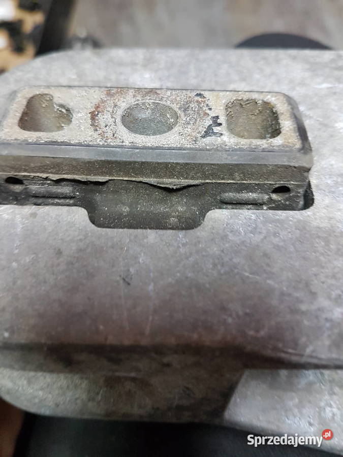 VOLVO XC90 44i v8 poduszka silnika wspornik lapa Zawieszenie silnika Turek