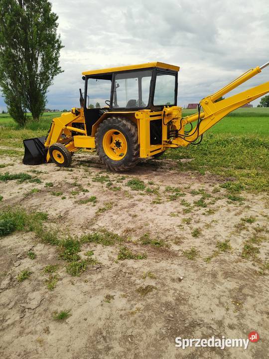Ostrówek k162 Koparko ładowarki Bodzentyn