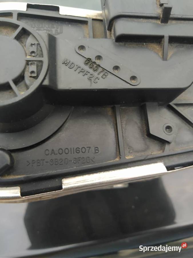 Przepustnica Peugeot 407607 Citroen 22 benzyna Gaźniki Jarząbki