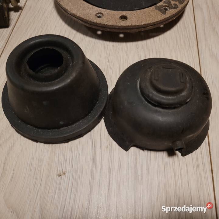 Części do Fiat 126p części do Malucha pomorskie Warzenko sprzedam