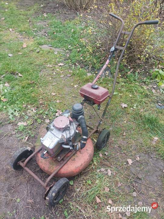 Kosiarka spalinowa Wuko zabytek kolekcje Sterdyń
