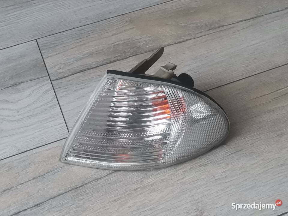 BMW E46 9801 LEWY KIERUNKOWSKAZ PRZÓD FIRMY KS