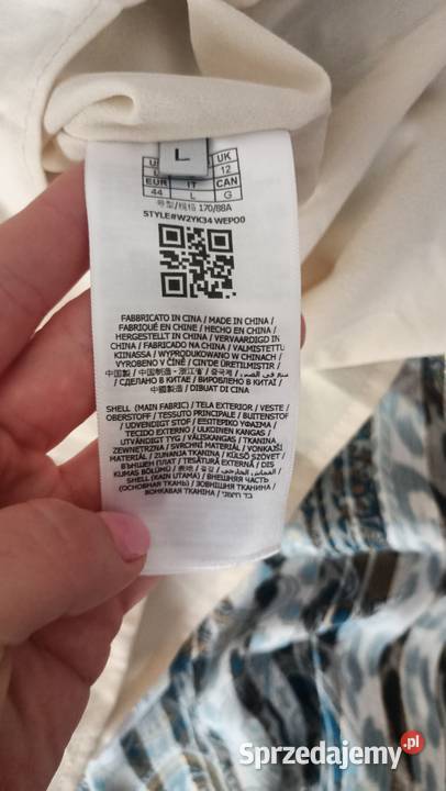 Unikatowa sukienka GUESS Inny materiał małopolskie Miechów