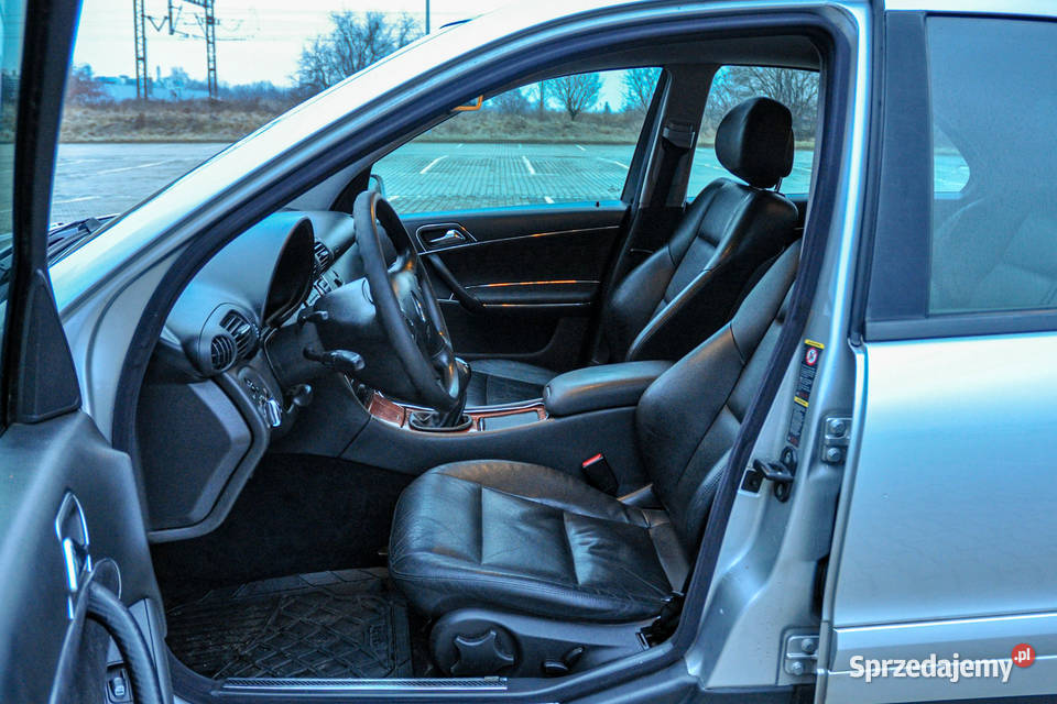 MercedesBenz Klasa C 18 143 Skóry Wrocław