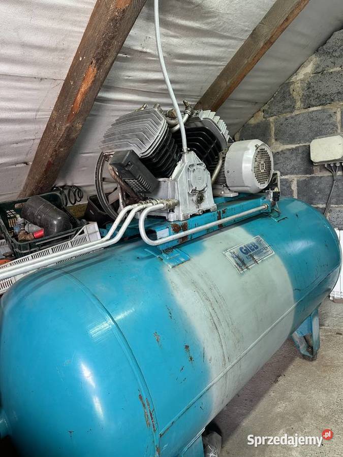 Kompresor 900l Brzostek sprzedam