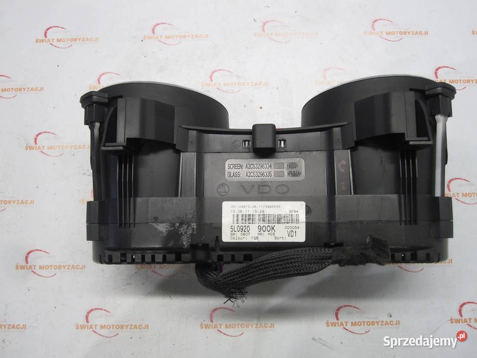 SKODA YETI 12r licznik zegary ANGLIK 5L0920900K Liczniki i zegary Kielce sprzedam